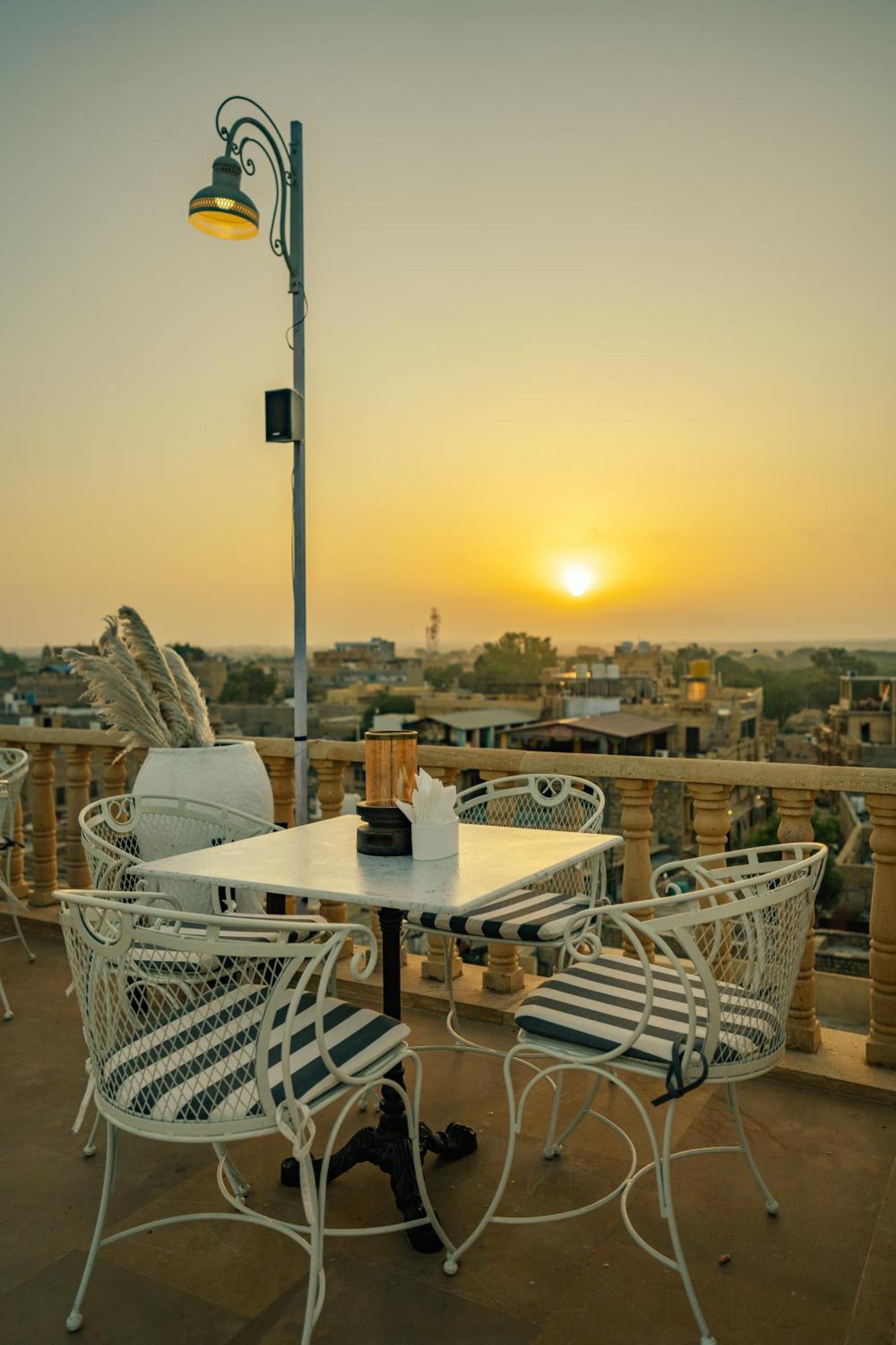 Fateh Villa A Luxury Boutique Hotel Джайсалмер Екстериор снимка